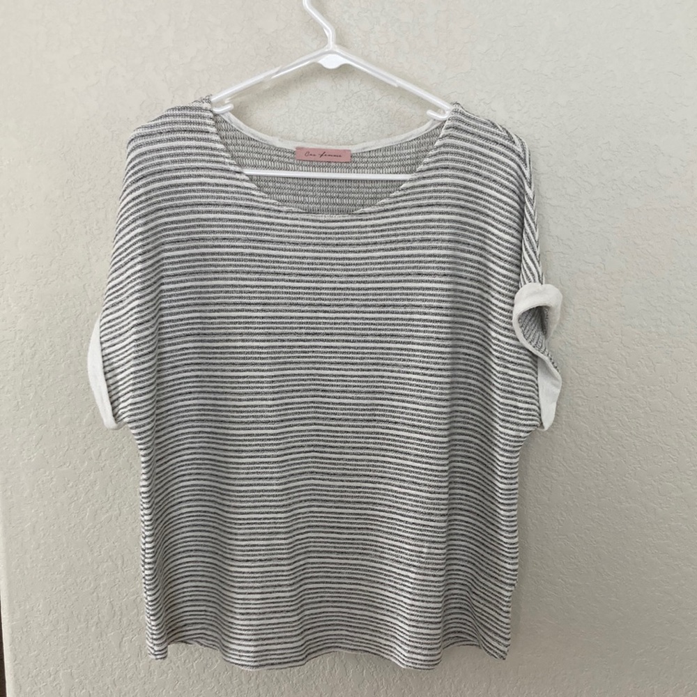 NWOT Ces Femme Stripped Folded Sleeves Knot Top
